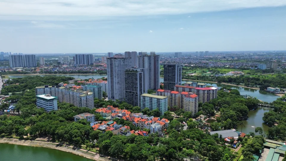 Xe đưa khách xem nhà
